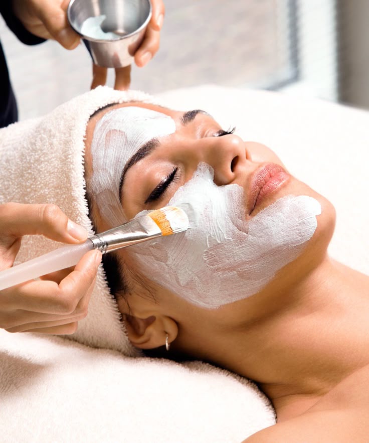 50-Year-Olds Have “Nice, Plump, Soft Skin Again” Thanks to This $20 Collagen Serum (1)